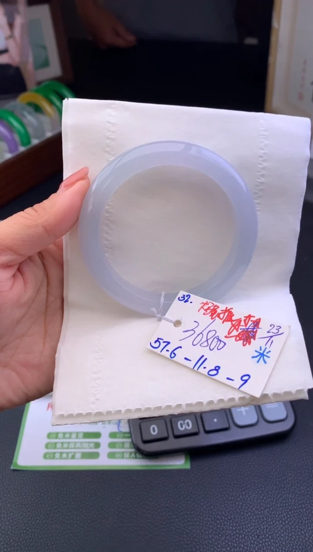 未镶嵌手镯翡翠假一赔三   手镯