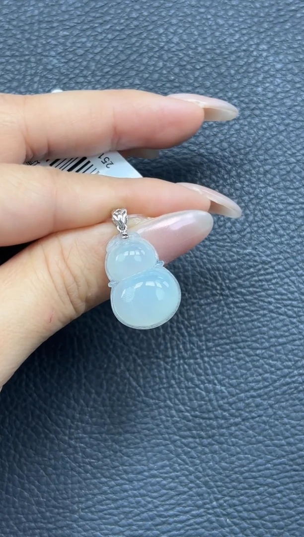 颈饰18K金镶嵌翡翠YM1138-20 葫芦