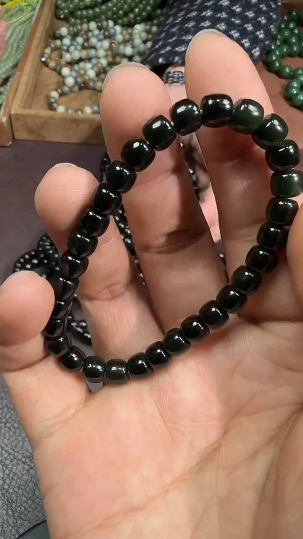 未镶嵌和田玉挂件【陆1202】77 7023多样性发其一