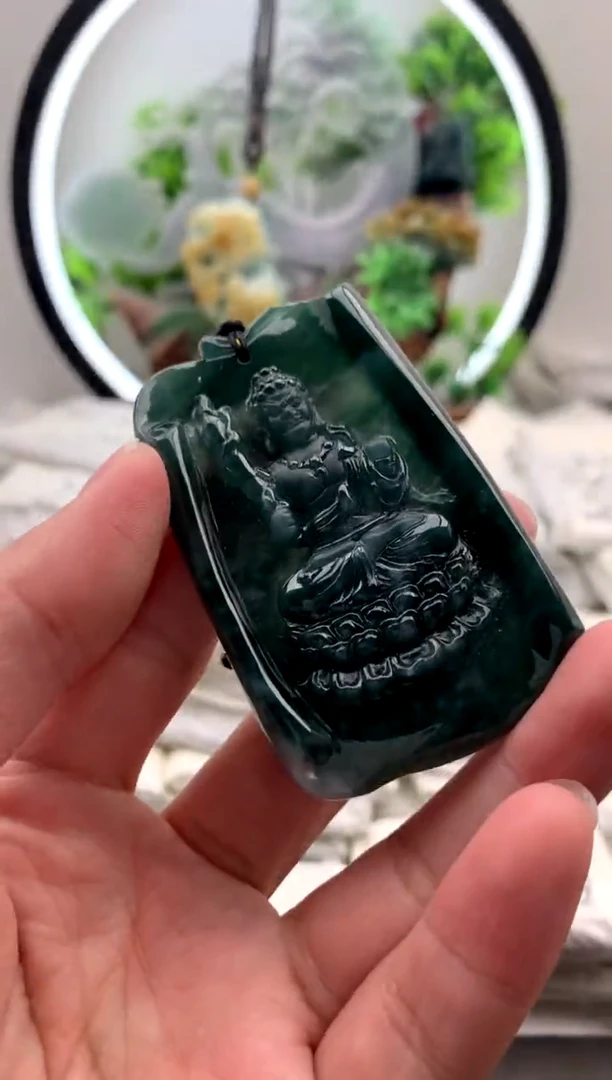 【闪购商品】翡翠颈饰未镶嵌不动明王