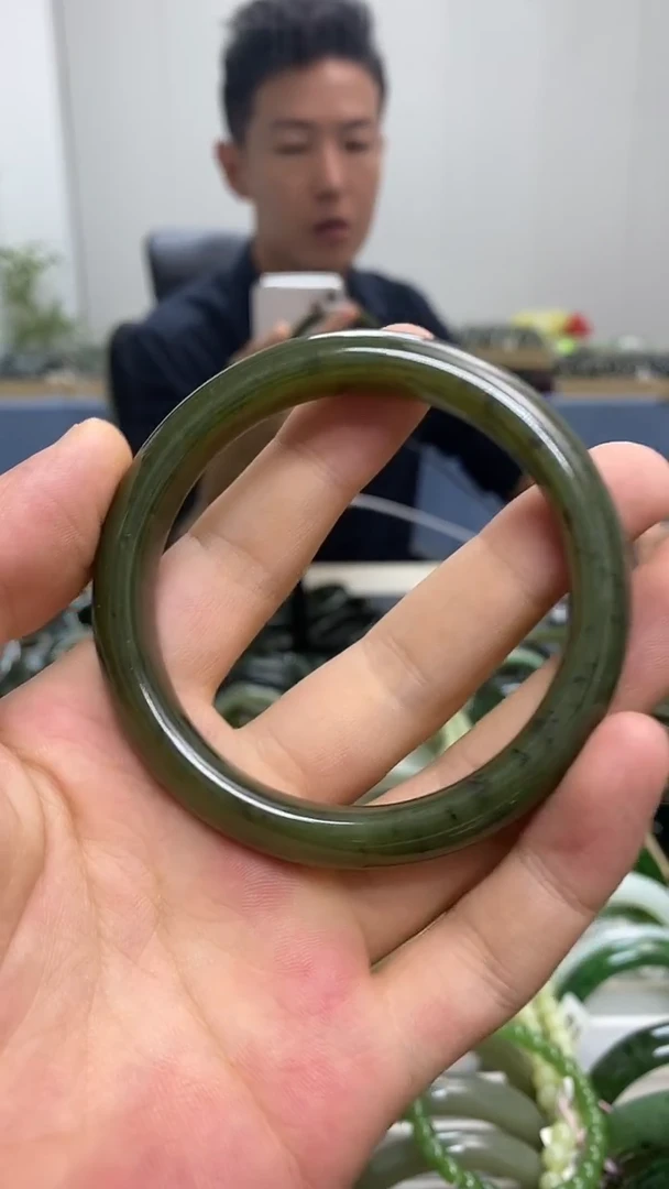 和田玉手镯未镶嵌59