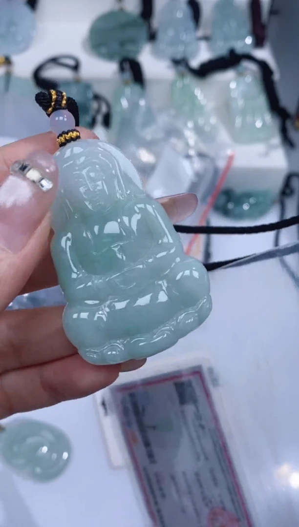 颈饰未镶嵌翡翠吊坠