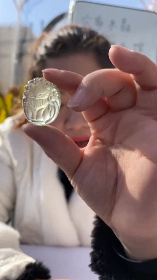 【闪购商品】黄晶吊坠未镶嵌黄水晶狐牌D205