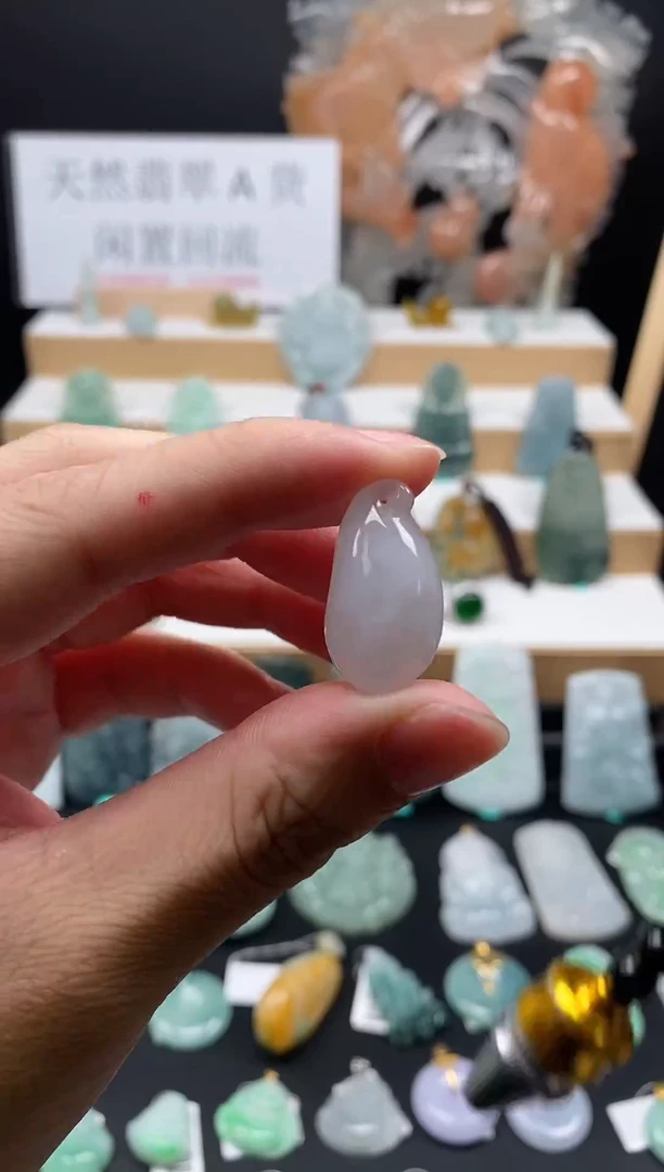 【闪购商品】翡翠颈饰未镶嵌80福瓜