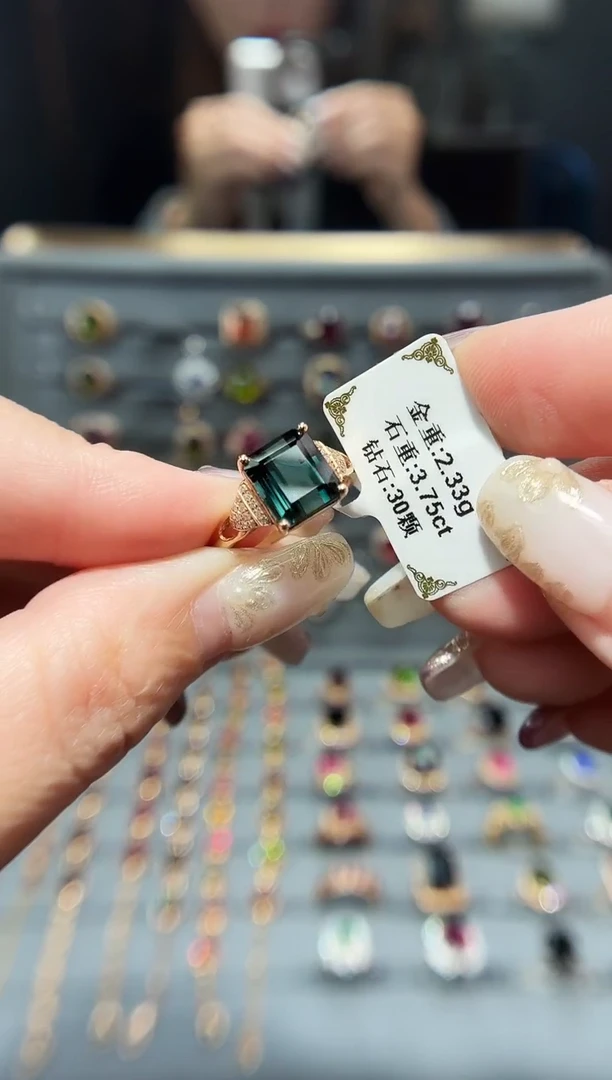 18K金镶嵌戒指碧玺3.75.