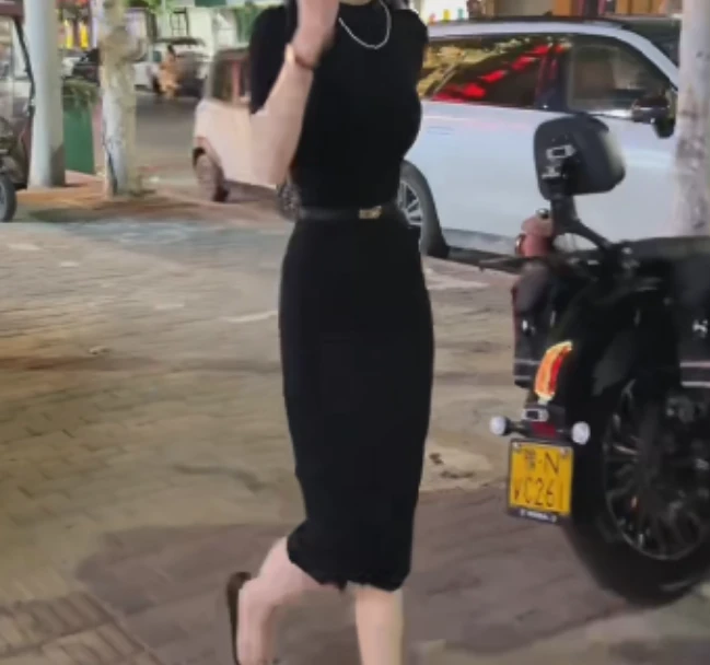 2025夏季时尚潮流百搭精品女装svu6