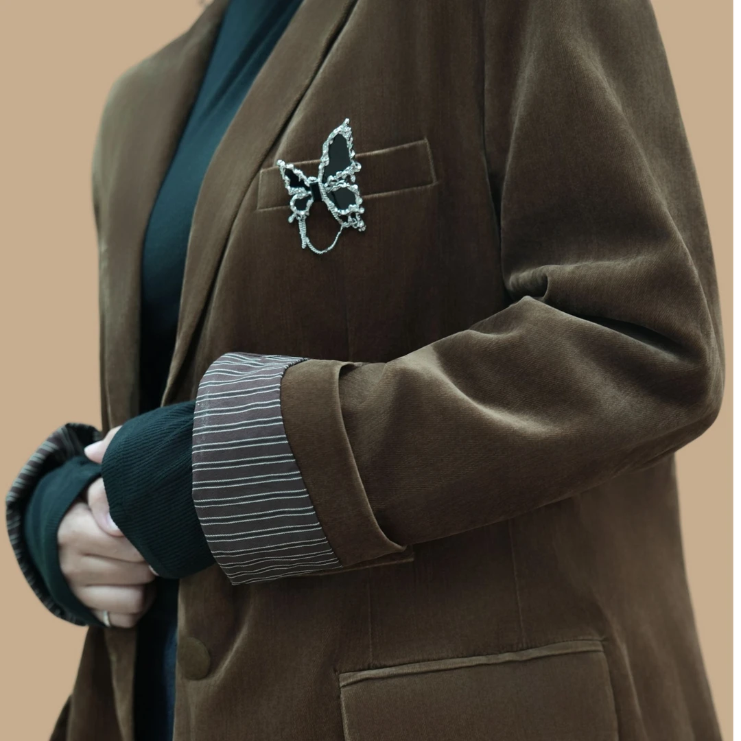 央愫植绒棕调女士西服时尚西装复古