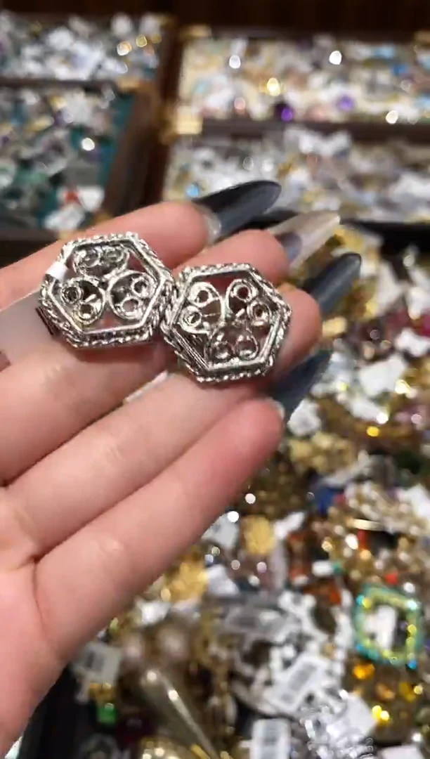 纯铜合金琉璃楚楚珠宝中古甄选不退换