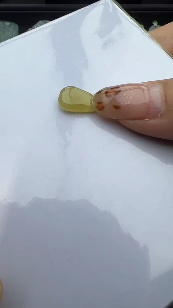 未镶嵌挂件翡翠?*美水滴