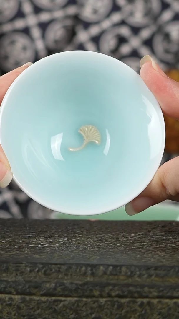 粉青银杏叶斗笠杯