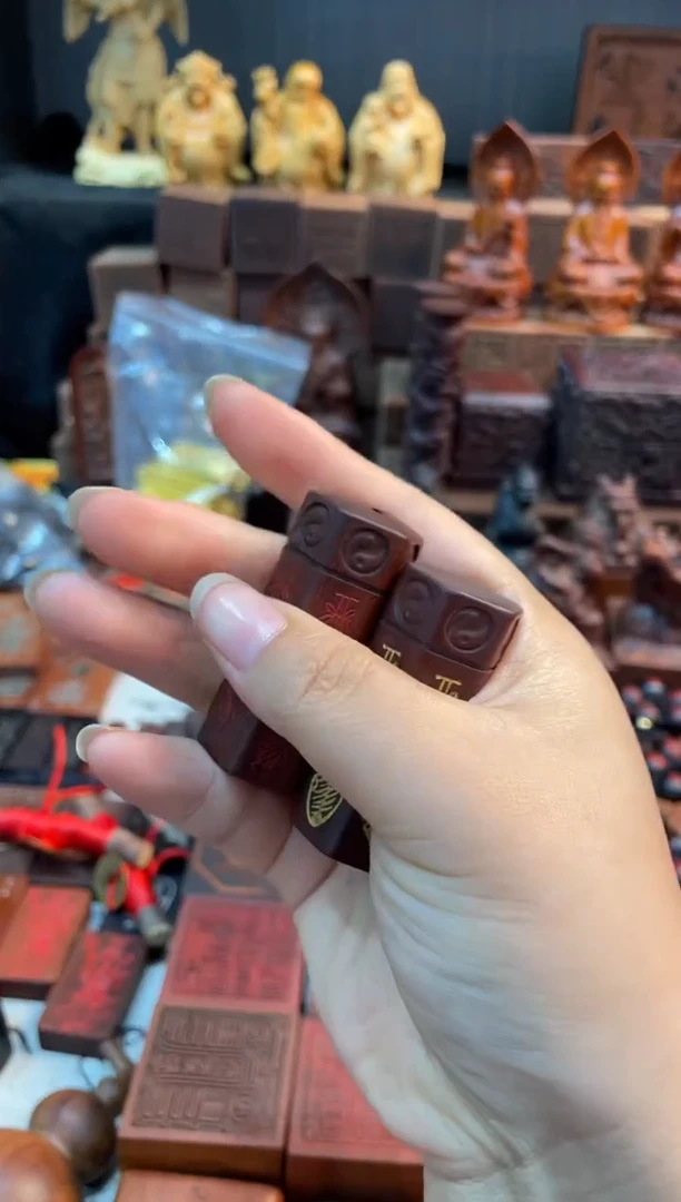 木枣木六棱柱一个红砂一个金粉