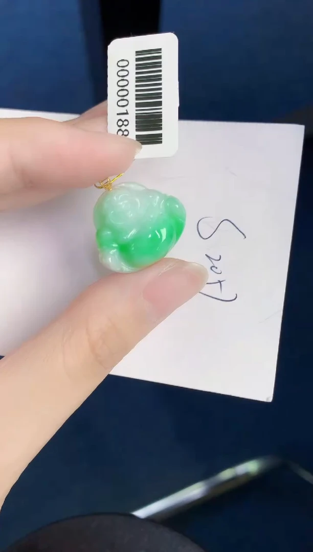 翡翠18K金镶嵌颈饰天然翡翠缅甸A货