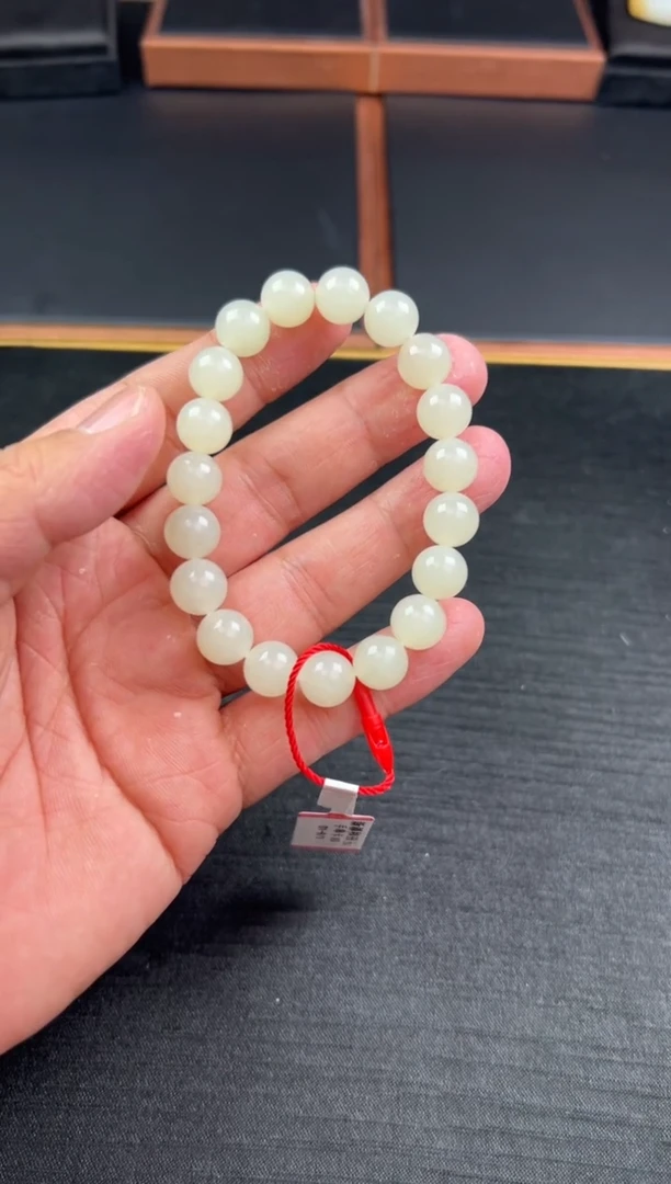 【闪购商品】和田玉手串未镶嵌且末金山微色差卡10