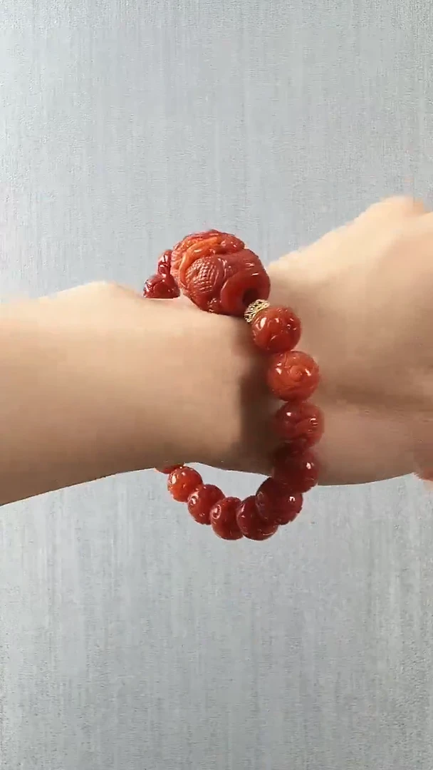 颈饰未镶嵌翡翠手串
