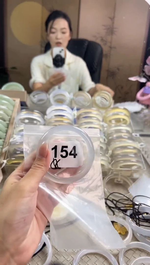 手镯玛瑙/玉髓未镶嵌154