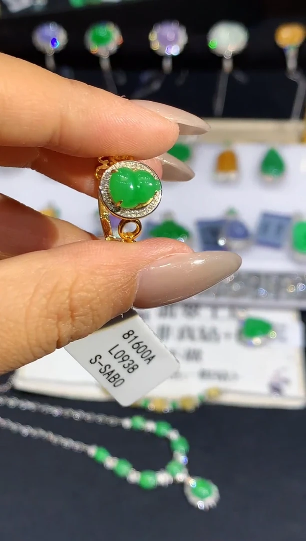 翡翠戒指18K金镶嵌L0938多样性发其一