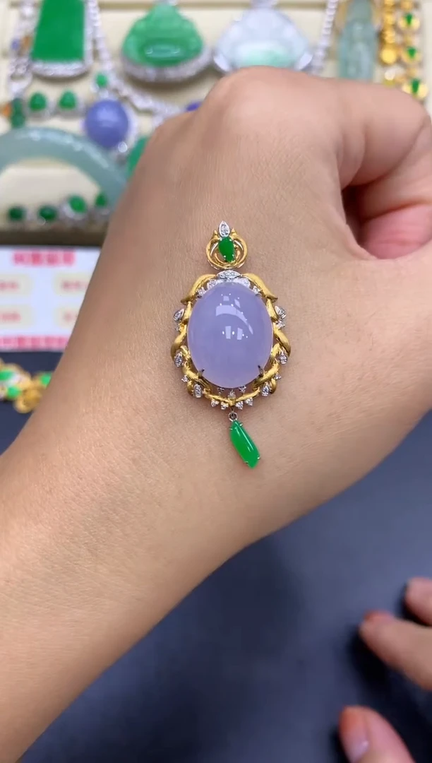 颈饰18K金镶嵌翡翠162-中国好珍宝