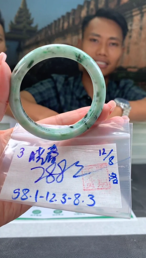 翡翠手镯未镶嵌晓*翡翠手镯 下单联系小耳机#3