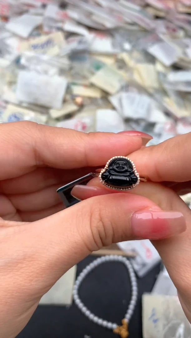 18K金镶嵌挂件翡翠一14圈