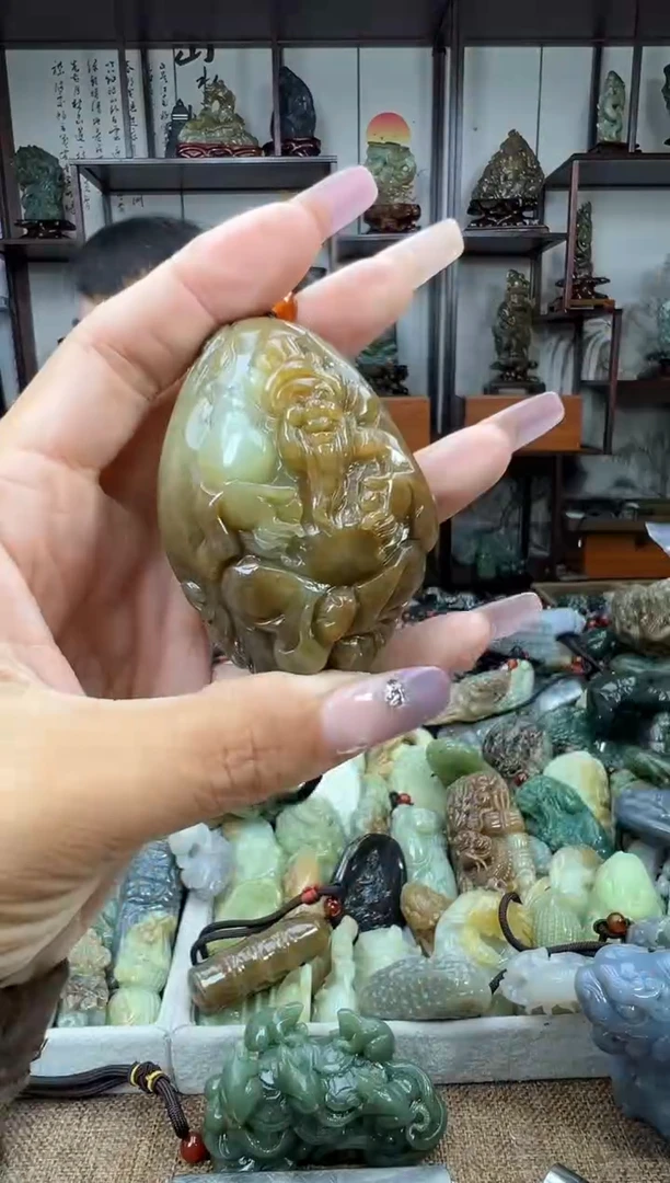 未镶嵌和田玉把件1