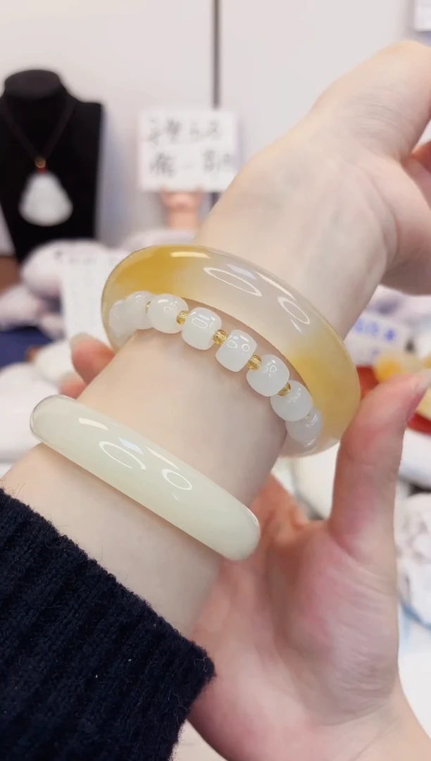 【闪购商品】石英质玉手镯未镶嵌435-财气镯圈口66