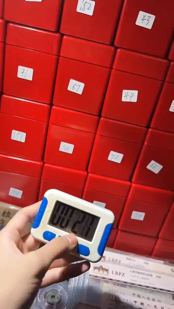 铜莫**妙不下播根/盒子币10//4