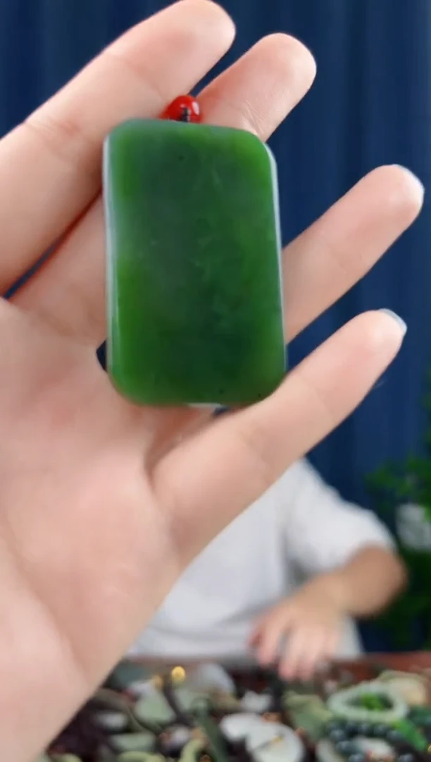 未镶嵌和田玉挂件拍一发一，多样性发货