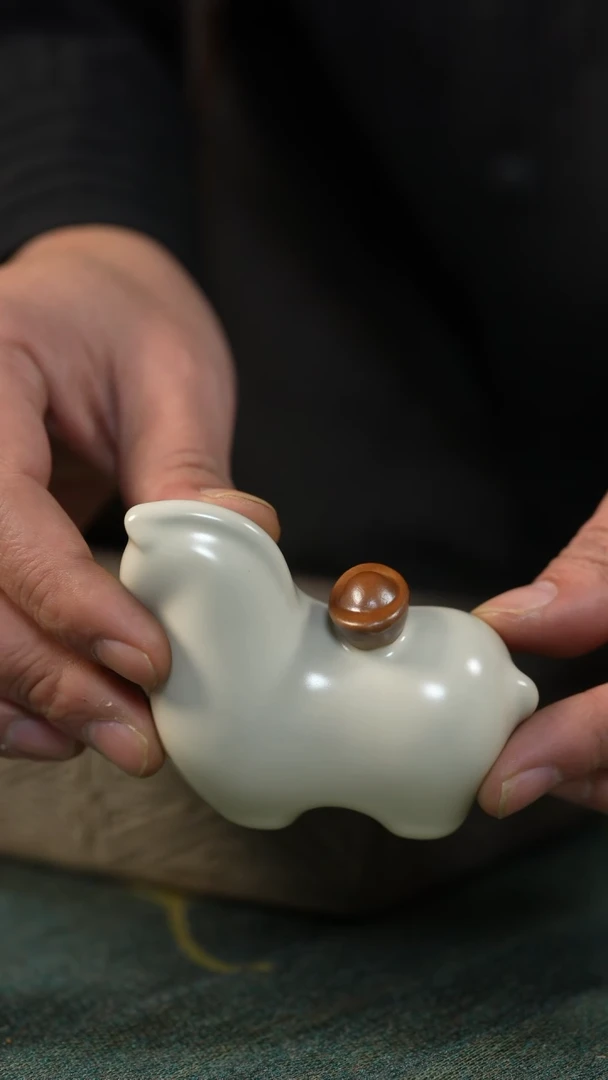 汝窑马上有钱茶宠