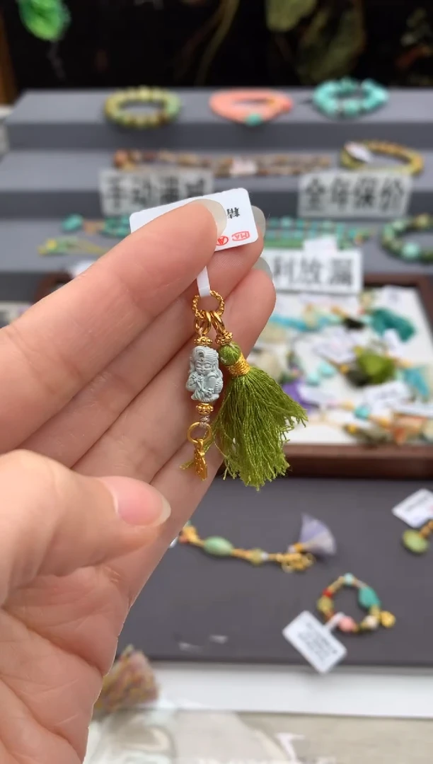 未镶嵌精工雕刻南红玛瑙茜.Z227