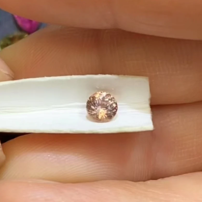 蓝宝石0.37ct新品