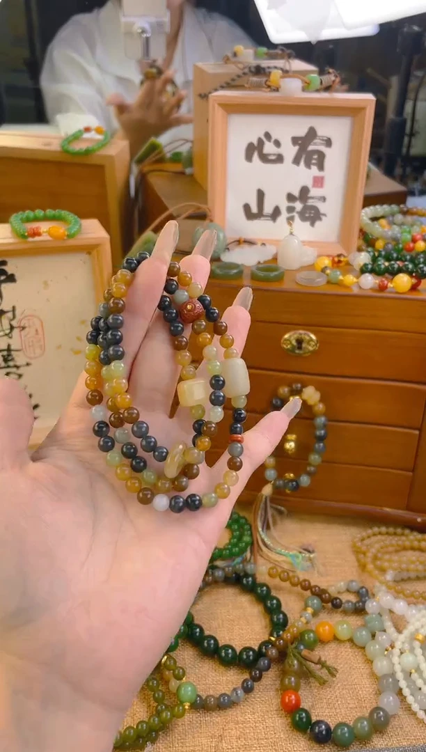 手链未镶嵌和田玉楼兰