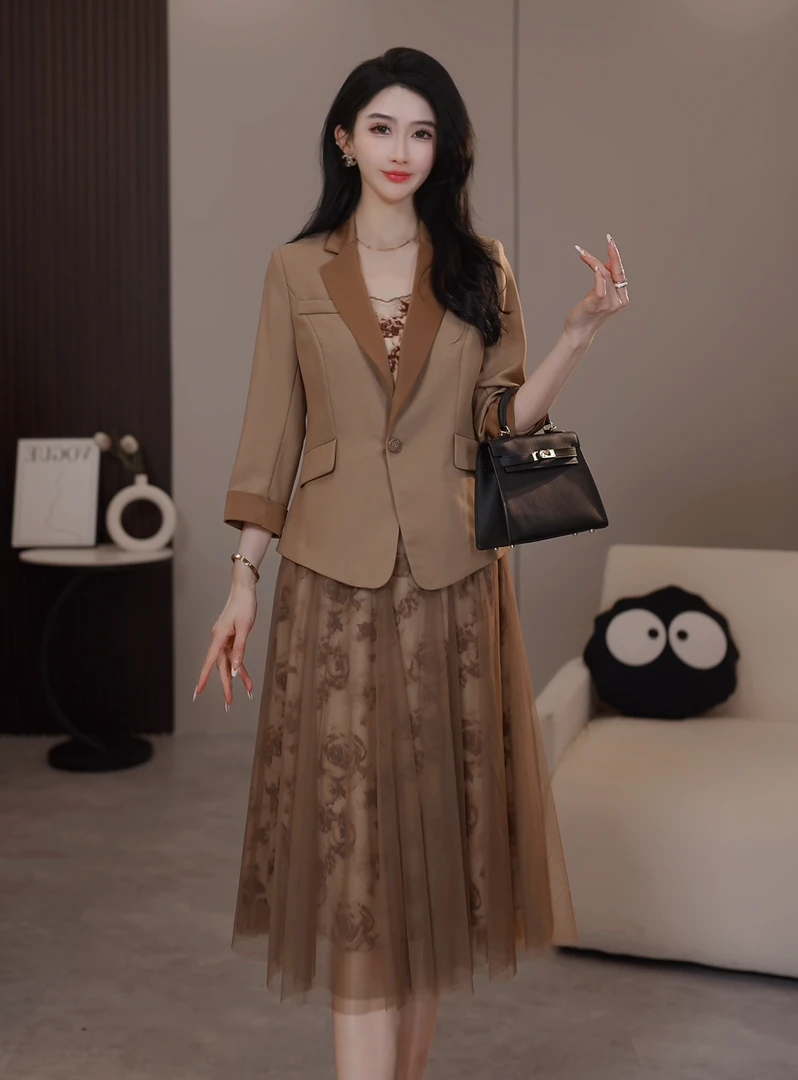 依帆专属-1215新款春季时尚气质款女装套装