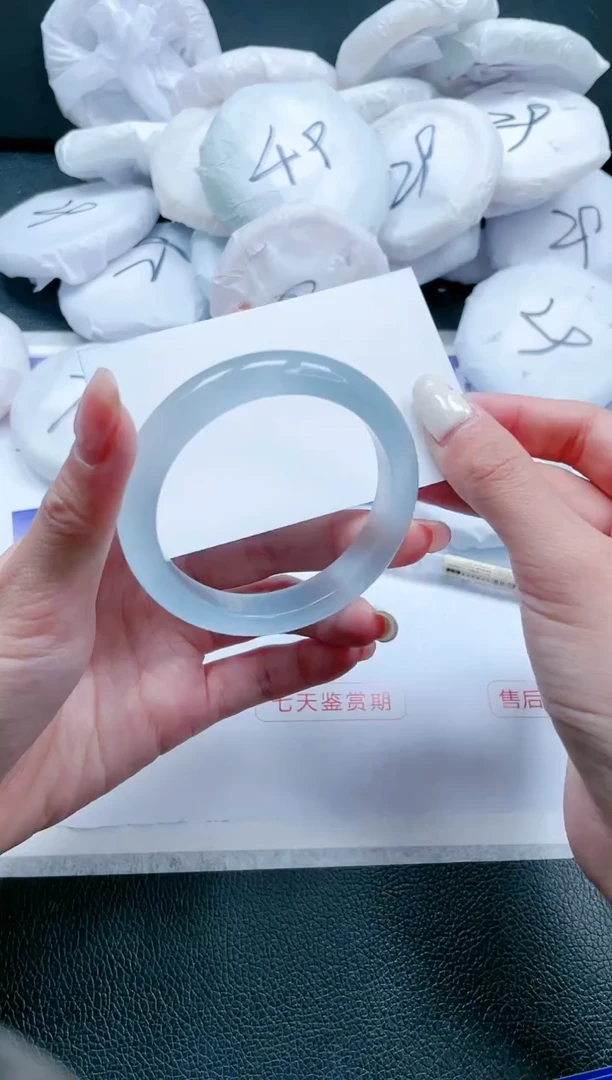 【闪购商品】石英质玉手镯未镶嵌 冰冰蓝手镯-53