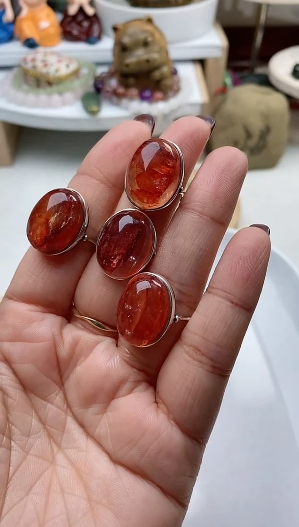 【闪购商品】水晶戒指银S925镶嵌A4多样性发其一