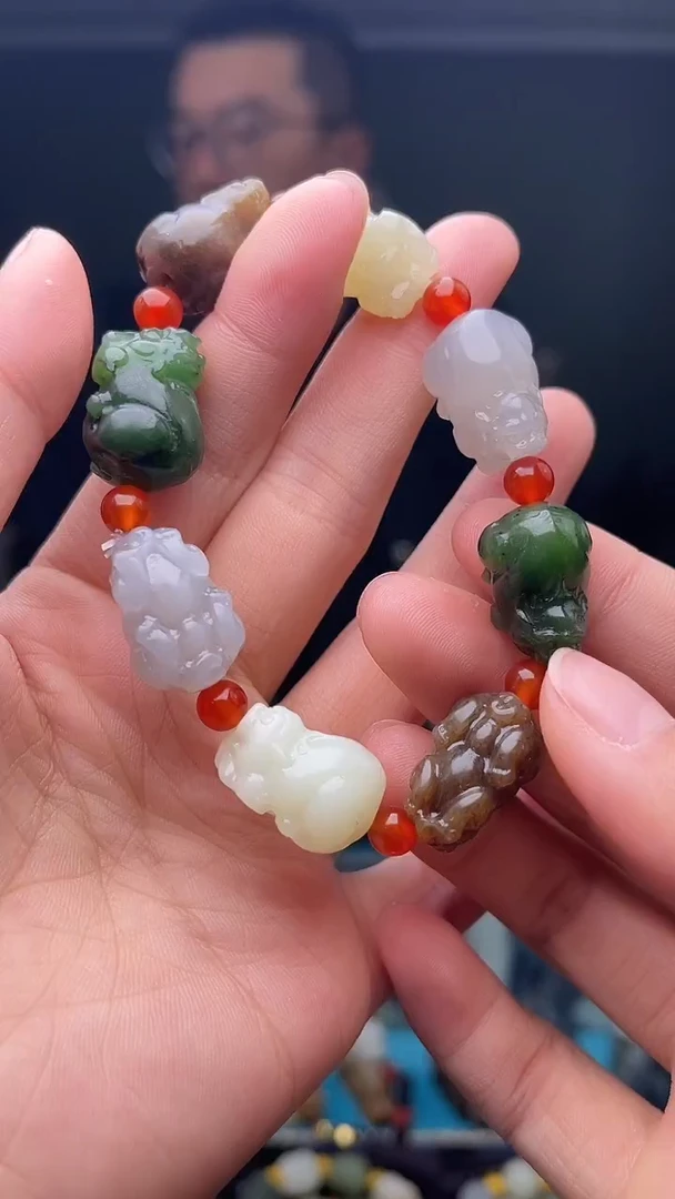 未镶嵌和田玉挂件1