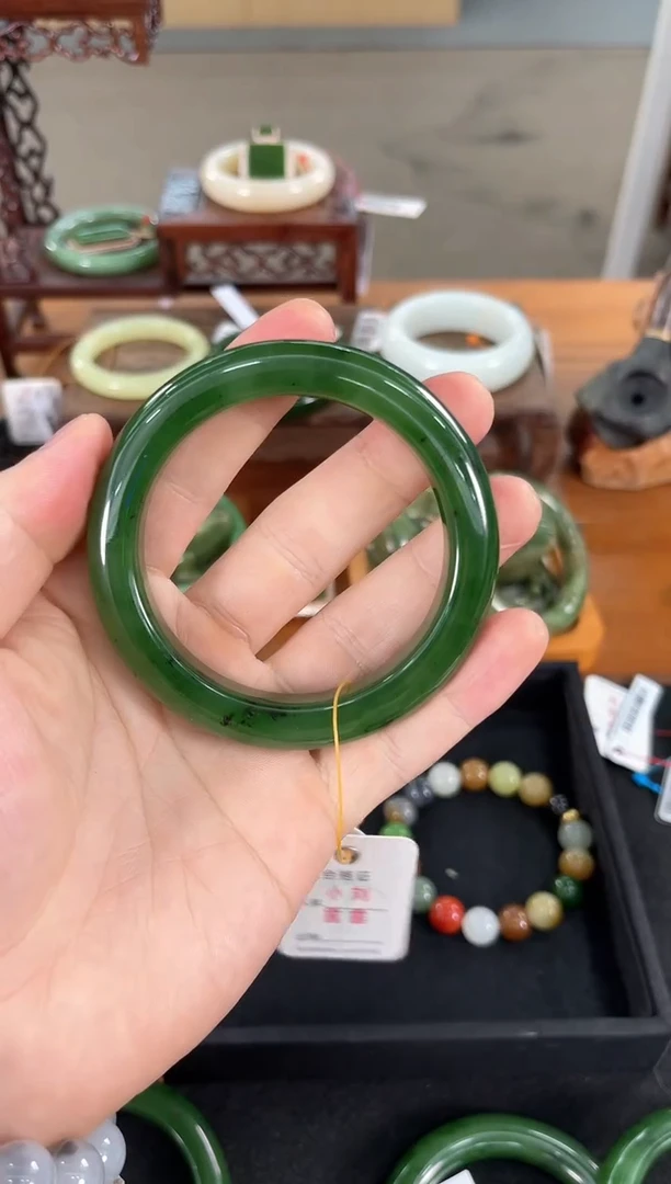 未镶嵌手镯和田玉俄料碧玉 58+圈