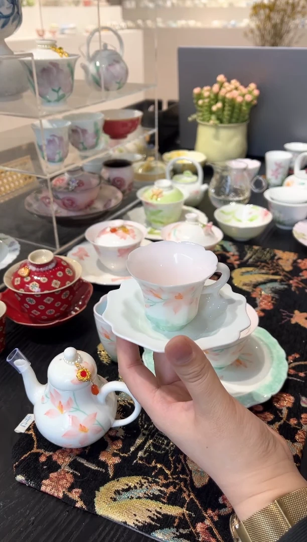 【闪购商品】玉泥-春映桃盈-青灯提耳茶杯+杯垫