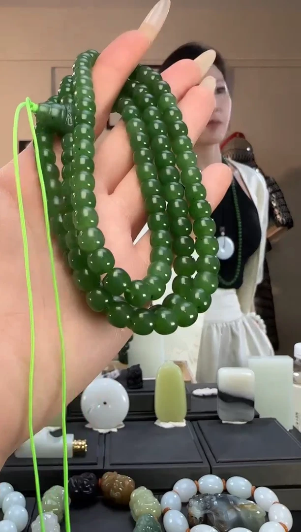 颈饰未镶嵌和田玉碧玉老型长链