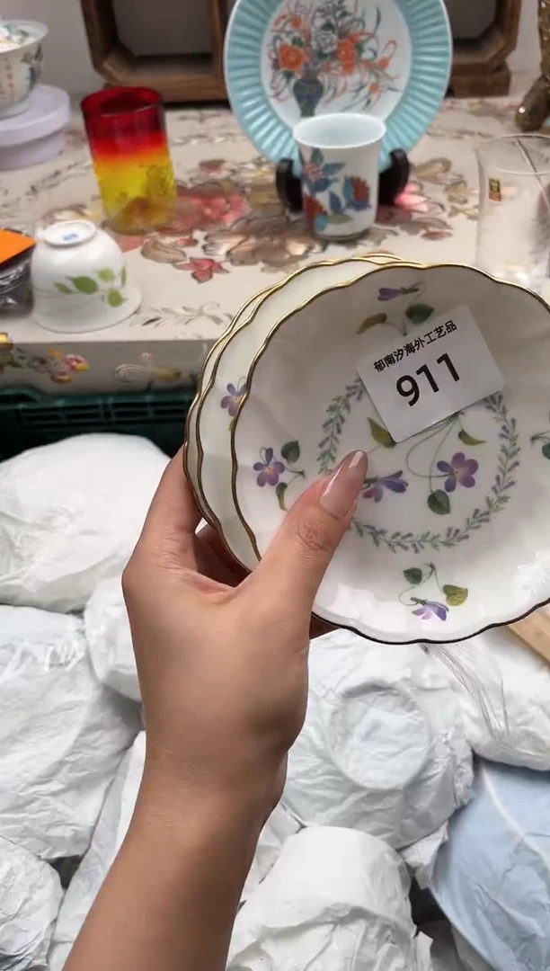 瓷片飘Q         911