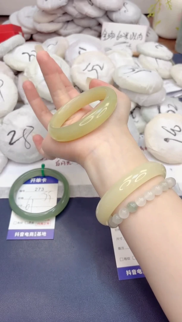 石英质玉手镯未镶嵌274-晴水-圈口57