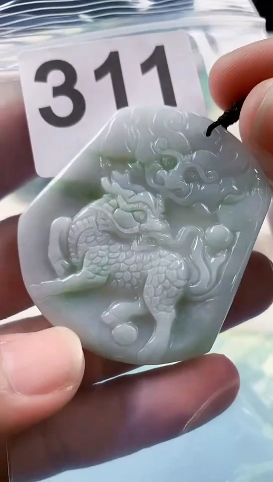 【闪购商品】翡翠颈饰未镶嵌天然翡翠吊坠挂件