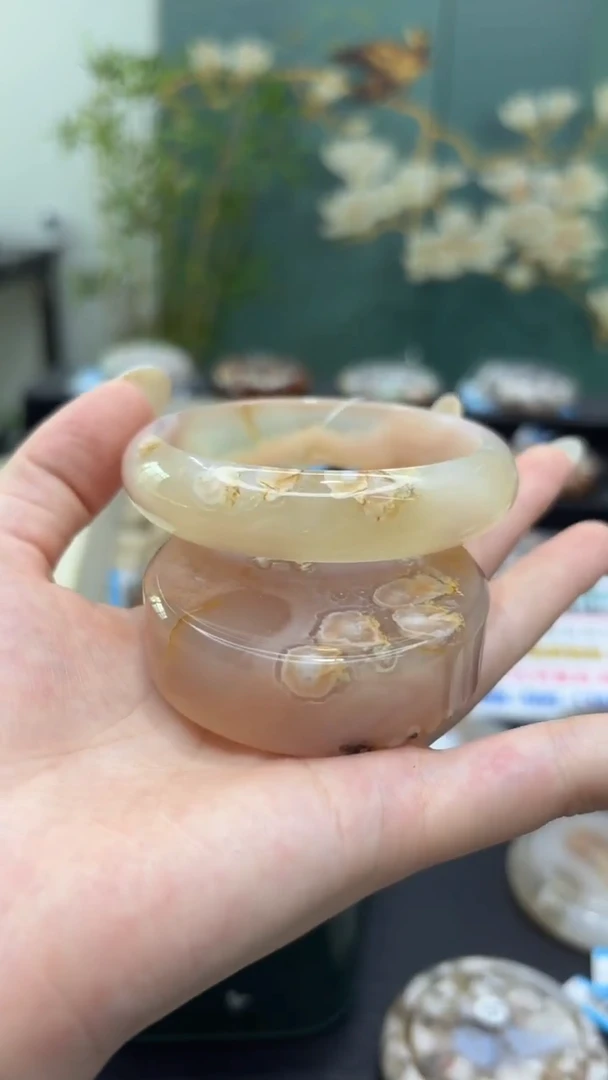 未镶嵌手镯石英质玉A631(58圈赠送镯心)