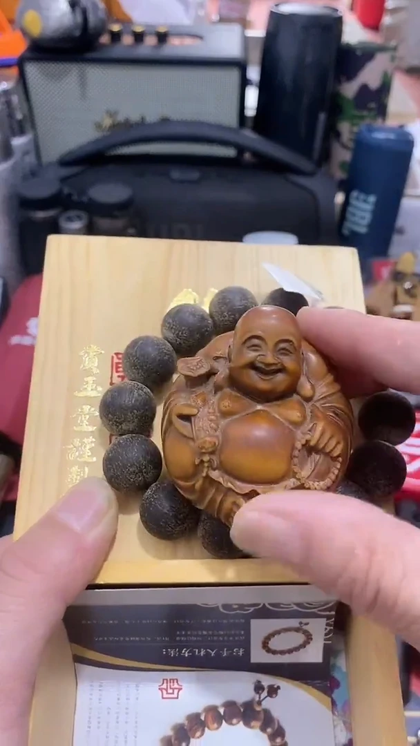 瓷片闪购商品 如图所示