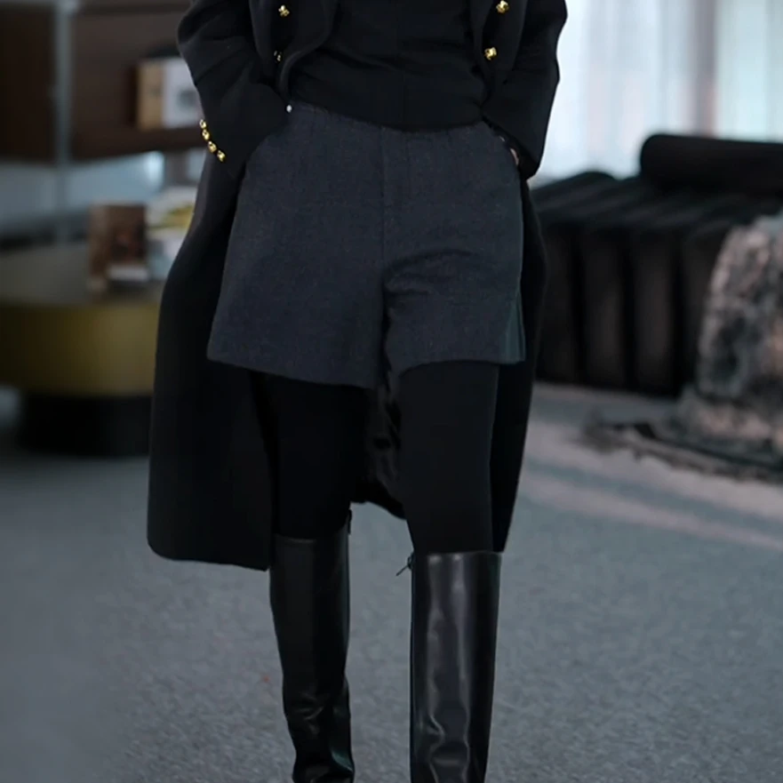 溶溶【长腿告白】RONGRONG绵羊毛混纺高腰显瘦保暖毛呢短裤RR5849