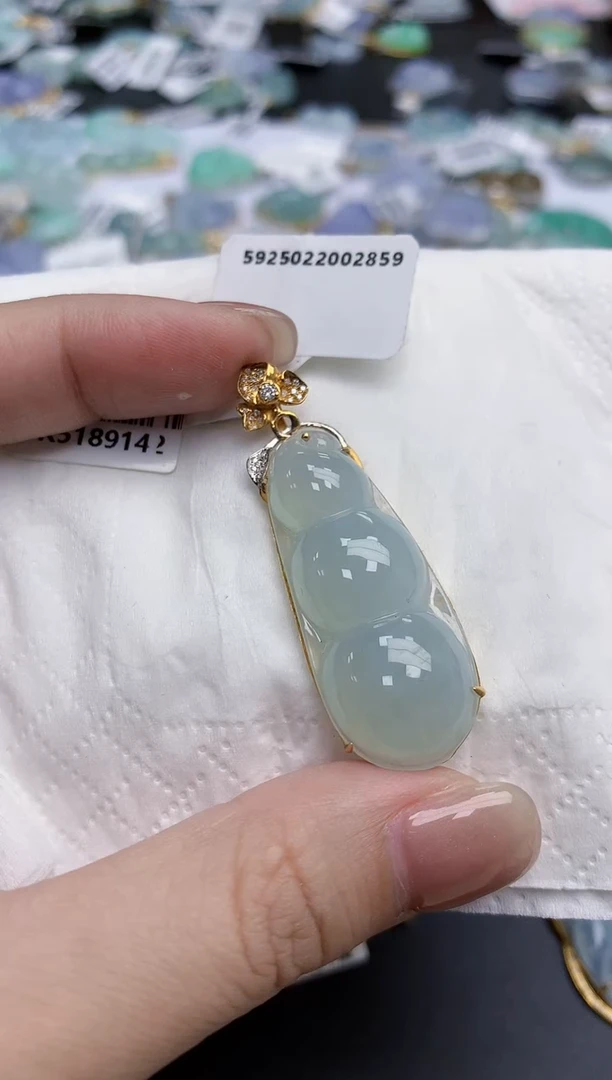 【闪购商品】翡翠颈饰18K金镶嵌天然缅甸翡翠A货