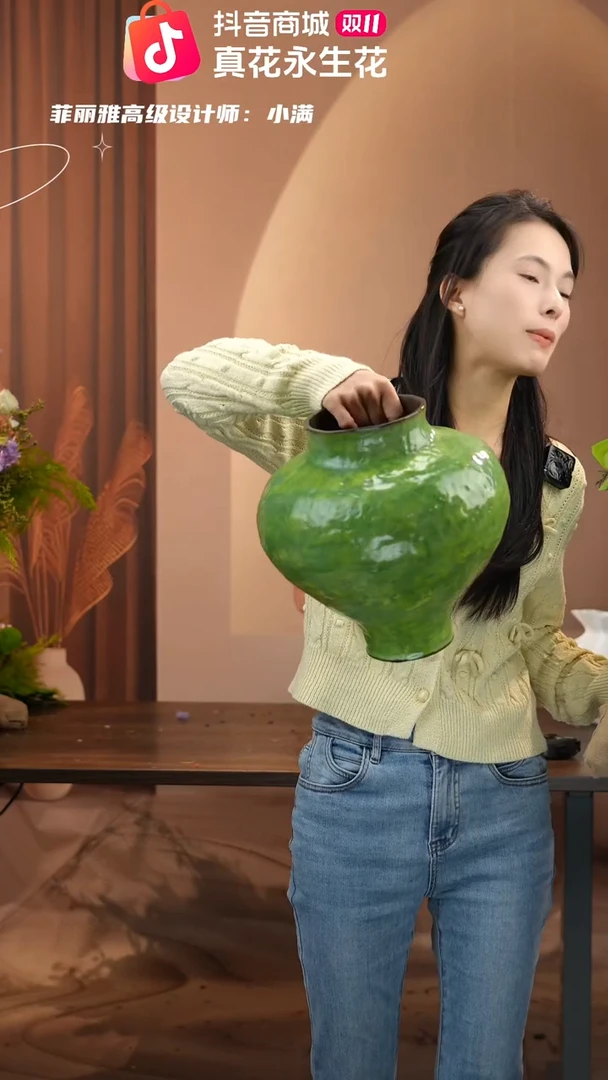 藤 图片款式：  单花瓶