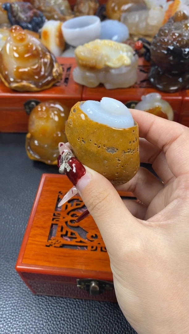 【闪购商品】玛瑙/玉髓挂件未镶嵌1