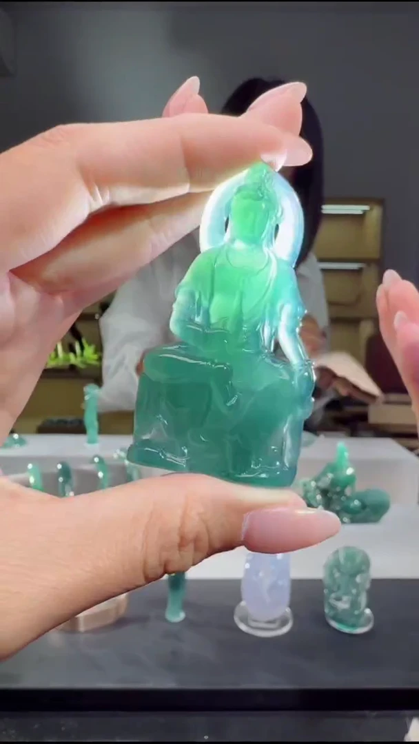 吊坠(不含链)未镶嵌翡翠观音