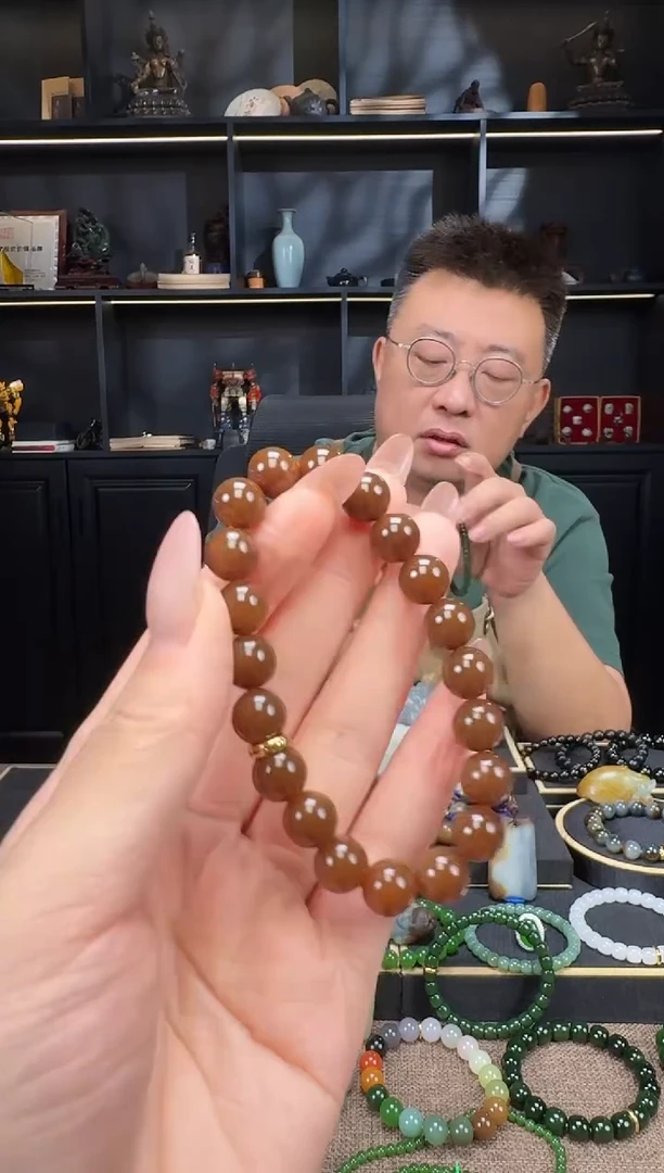 颈饰未镶嵌和田玉10mm糖圆珠手串 藏物系列