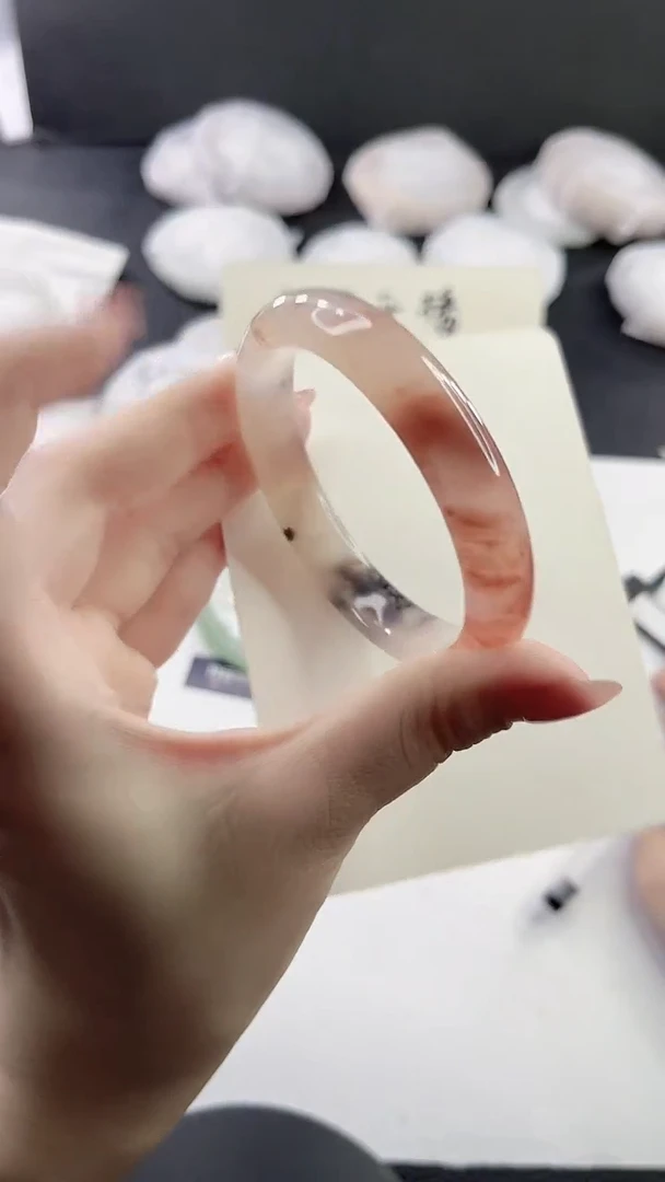 未镶嵌手镯石英质玉L192